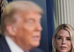 Americka ministerka spravodlivosti informovala Trumpa o jeho mene v spisoch Epsteina