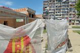 Nikdy nedokoncena pristavba skolky stala 200 tisic eur teraz ju zburaju