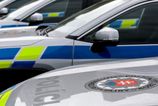 Policia obvinila muza ktory na motocykli okradol tri zeny