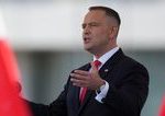 Prezident Karol Nawrocki a vlada sa sporia o neucast na rokovaniach v Bielom dome