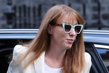 Britska vicepremierka Angela Raynerova rezignovala na funkciu
