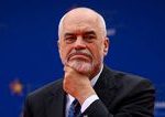 Napad ministerky AI v Albansku kritizuju opozicia aj odbornici