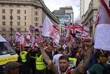 Policia na 100 tisicovom proteste v Britanii zadrzala devat osob