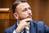 Odbornici varuju zrusenie uradu je brutalny zasah