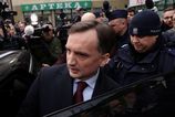 Zatkvanie v Polsku byvaly minister celi obvineniam