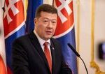Roztrzka pred cestou do Bratislavy Tomio Okamura nevzal cesku opoziciu