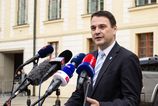 Andrej Babis potvrdil ze minister Petr Macinka zostava vo svojej funkcii