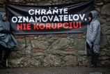 Slovensko celi poklesu v rebriku vnimania korupcie opozicia varuje pred poslednou poziciou