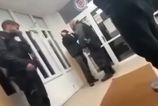 incident v galante policajtovi ktory fyzicky napadol 15 rocneho chlapca hrozi prepustenie