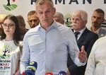 Volby 2026 Roman Malatinec kandiduje za huliakovcov Utoi na upana Luntera ktory mu ete nedavno robil zastupcu