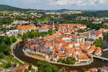 Juhocesky unikat bez letnych davov Zaite Cesky Krumlov plny umenia splavov a skrytych zakuti