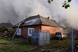 Pozar v Tvrdosovciach znicil tri domy a auto skoda presiahla 215 tisic eur