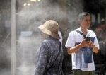 Tropicky vzduch prekona teplotne rekordy v nedelu hlasia az 40 stupnov