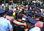 Albansko zasiahli protesty proti hotelu spajanemu s Trumpovou rodinou Policia zadrzala viacerich demonstrujucich