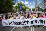 Dva namestia dve Slovenske na jednom namestii ziadali viac prav na druhom ochranu tradicnej rodiny
