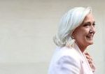 Hrozil jej koniec napokon oznamila kandidatru Ako chce Le Penov s novm plnom zska Franczsko