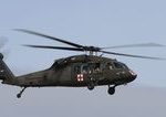 Slovenski hasici prisli na pomoc Francuzsku Vrtulnik Black Hawk bol nasadeny do boja s obrovskymi poziarmi