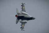 Ukrajina prisla o stihacku F 16 pocas obrany vzdusneho priestoru pilot sa stihol katapultovat