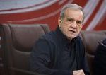 Iransky prezident Pezehkijan priznava ze komunikacia s najvyssim duchovnym vodcom Chameneim je velmi narocna