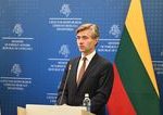 Litva skritizovala slabu reakciu NATO na rusku raketu v Polska Budrys ziada tvrdsii postoj a viac vojakov