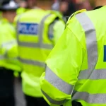 Britská polícia spustila rozsiahlu akciu proti mafii, 17 zadržaných