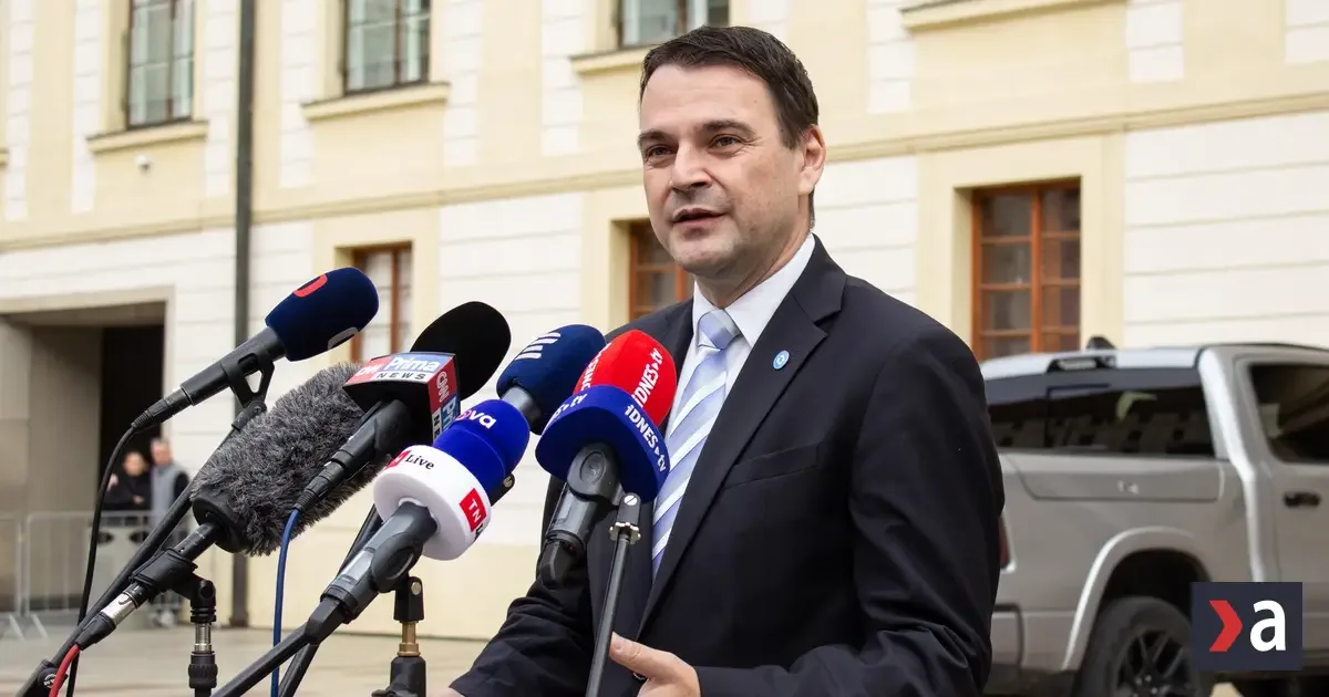 Česko obmedzí ruských diplomatov, dohodli sa Macinka a Pavol