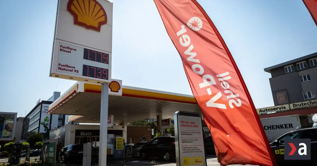 Česko znižuje daň z nafty na minimum a stropuje marže na pumpách