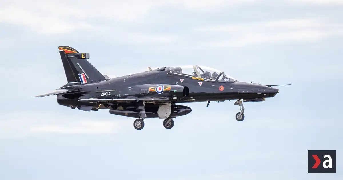 Dráma na oblohe pri Anglesey: britskí piloti museli vyskočiť z lietadla, zranenia ľahké