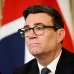 Hrdý Žid, no toto sa musí skončiť. Britský minister spustil sankcie, Izrael hovorí o zrade