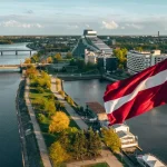 Lotyšský premiér odvolal ministra sociálnych vecí pre jazdu pod vplyvom alkoholu
