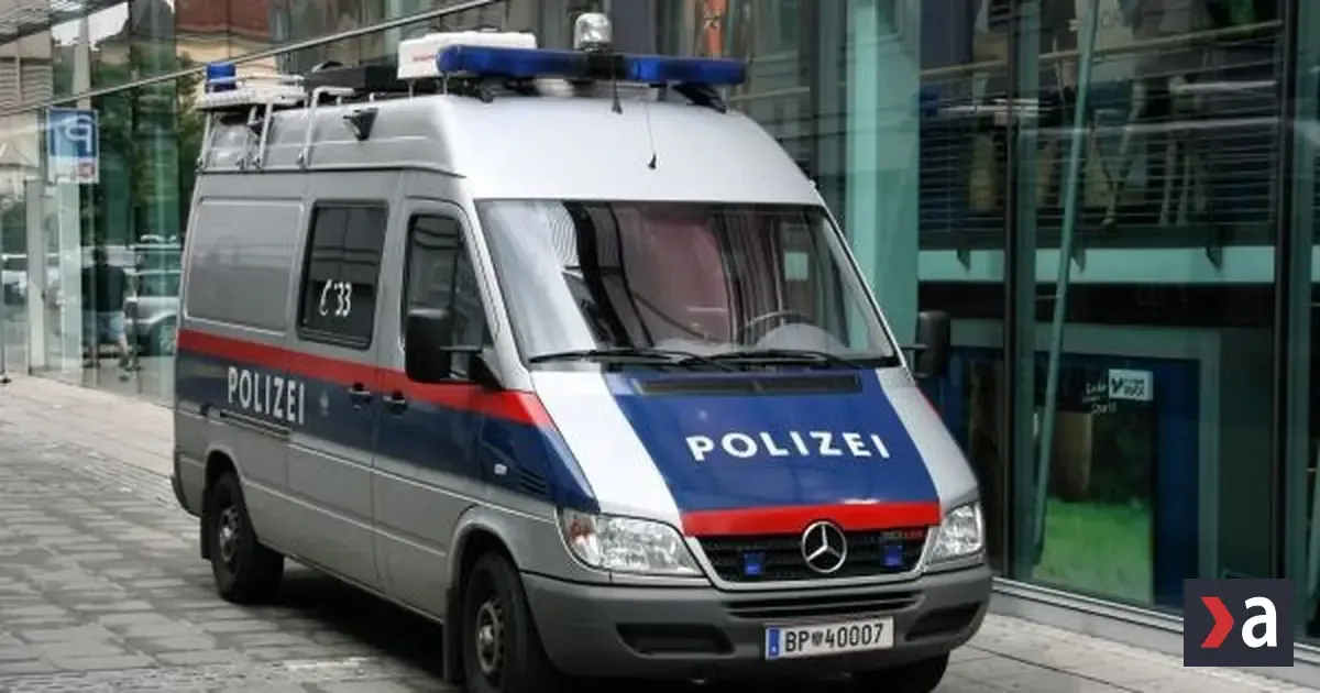 Lúpež v Břeclavi vyriešila spolupráca ČR a Rakúska. Polícia zadržala 4 mladé ženy