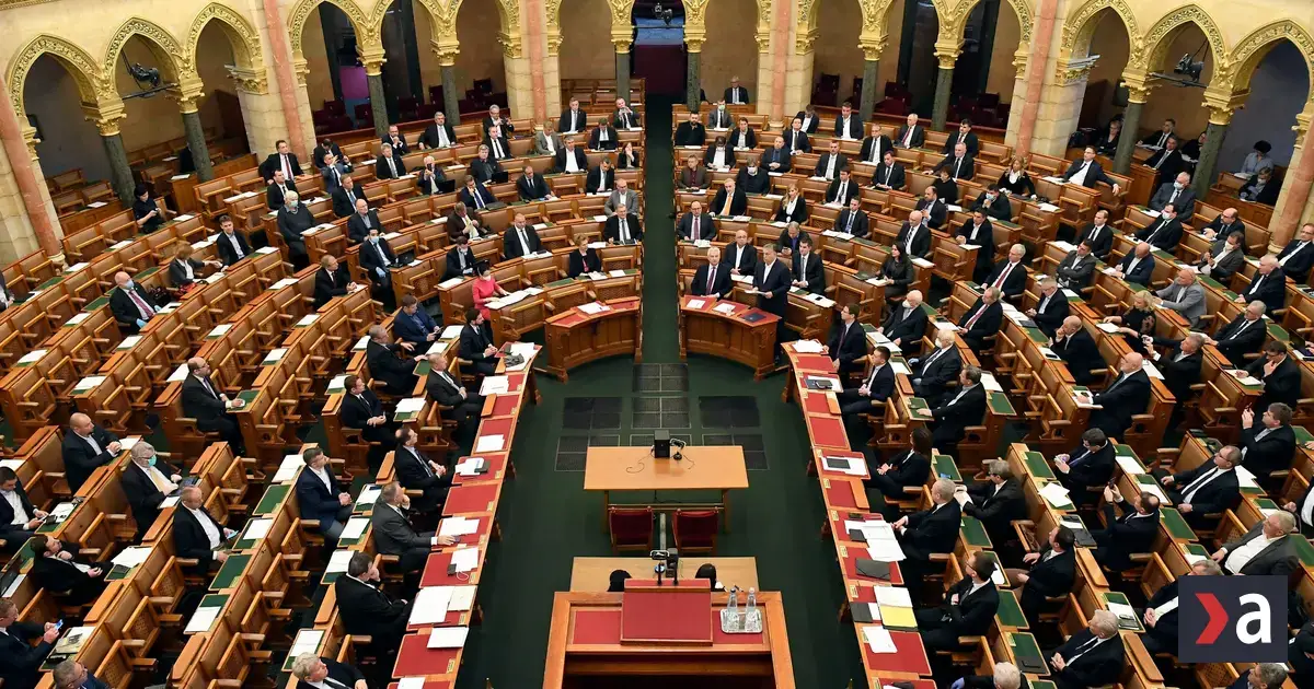 Maďarský parlament odmietol prezidentovho kandidáta na generálneho prokurátora