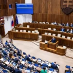 Maratón v parlamente: 295 bodov, rokovania môžu trvať do Vianoc