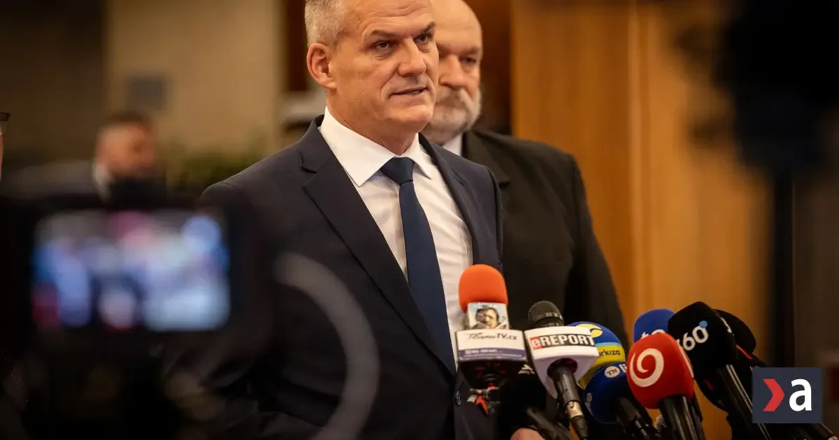 Nepočujúci budú môcť získať zbrojné preukazy E a F, novela zákona prešla parlamentom