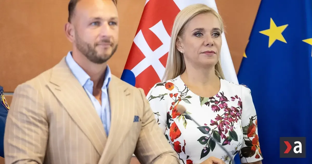 Odvolávanie Sakovej a Šutaja Eštoka padá: Parlament nebol uznášaniaschopný