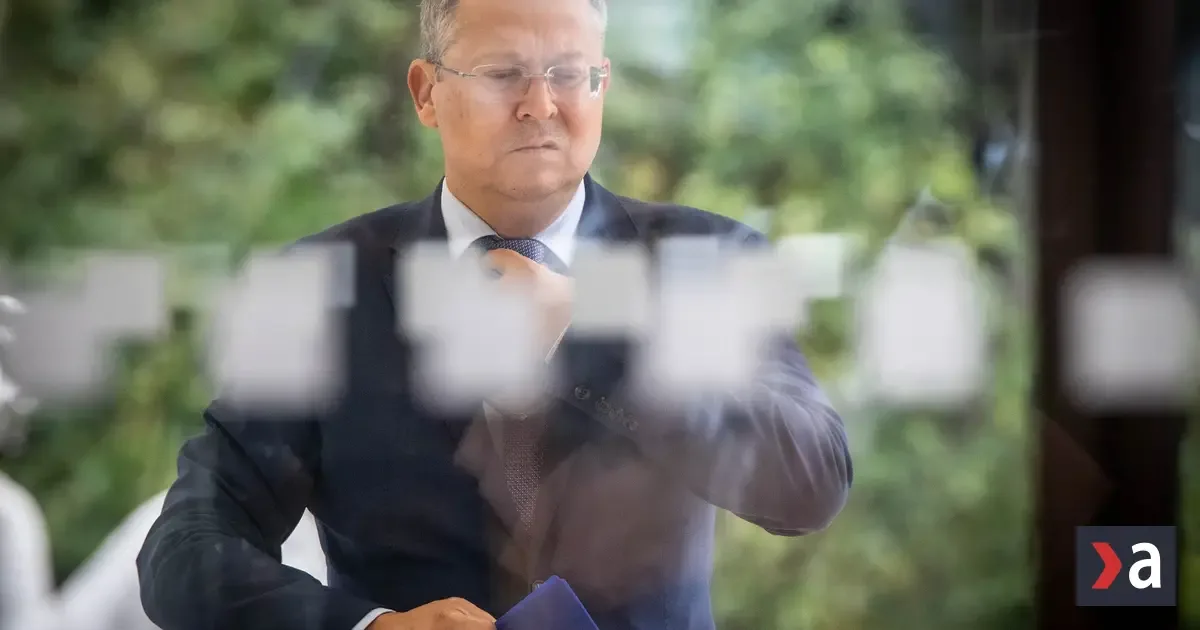 Opozícia hovorí o ústavnej kríze. Čo hrozí, ak vláda nepredloží vyrovnaný rozpočet