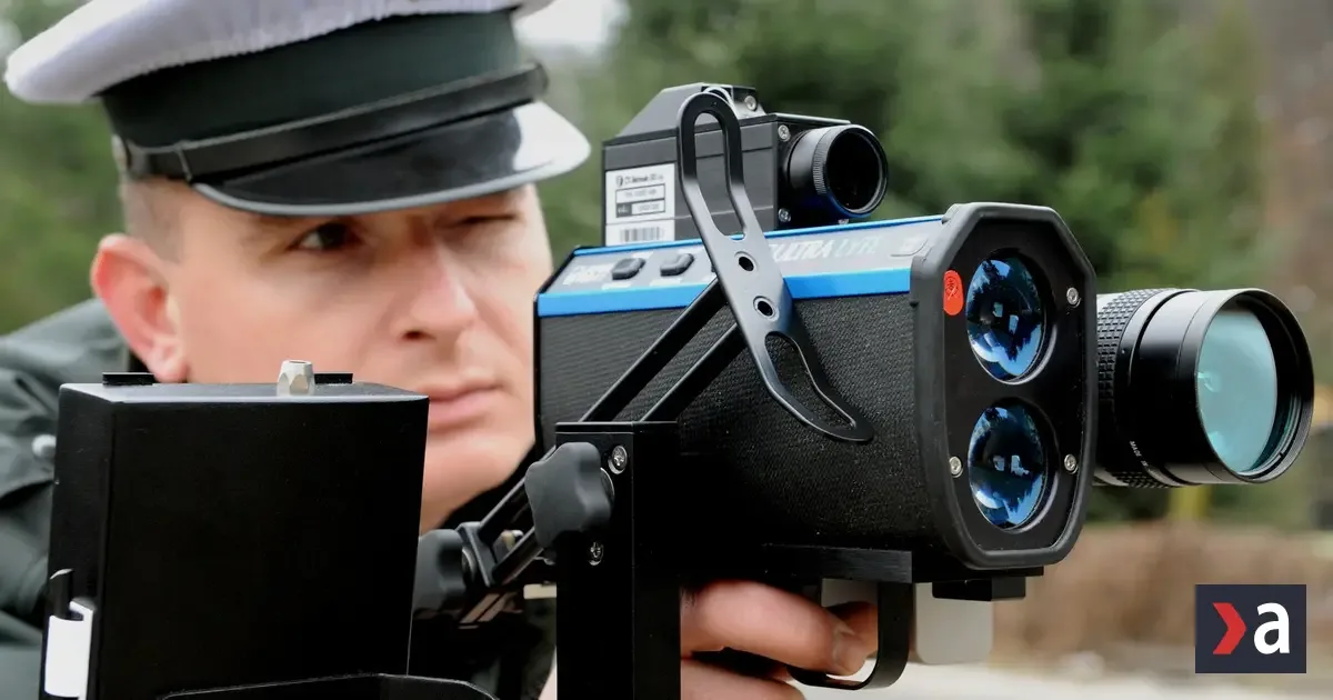 Polícia dala vodičovi v Kľačne pokutu nad 500 eur za rýchlosť o 62 km/h