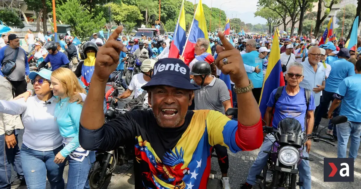 PriaznivciMachadovej vyšli do ulíc. Vo Venezuele žiadajú jej návrat a voľby