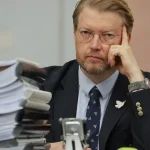 Rusko pokračuje v potláčaní opozičnej strany Jabloko, ďalší kandidát odsúdený