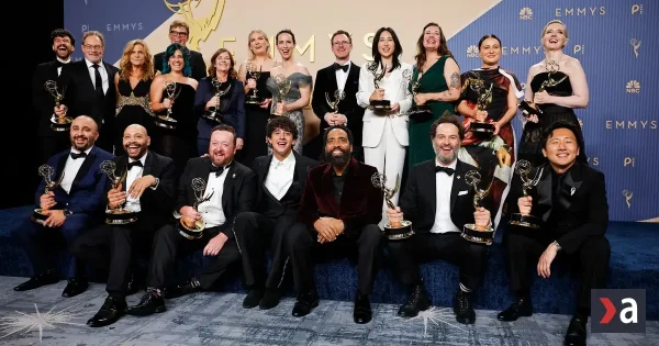 Seriál Widow's Bay získal najviac ocenení na tohtoročných cenách Emmy