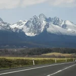 Sneh zasype horské štíty. Aké počasie bude v nižších polohách?
