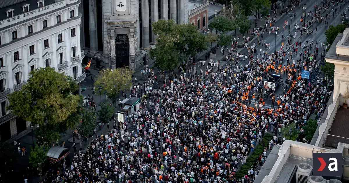 Španielsko zasiahla bytová kríza. Vysťahovanie 87-ročnej seniorky vyvolalo masové protesty