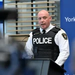 Streľba pri synagóge v Kanade zranila dvoch vrátane policajta