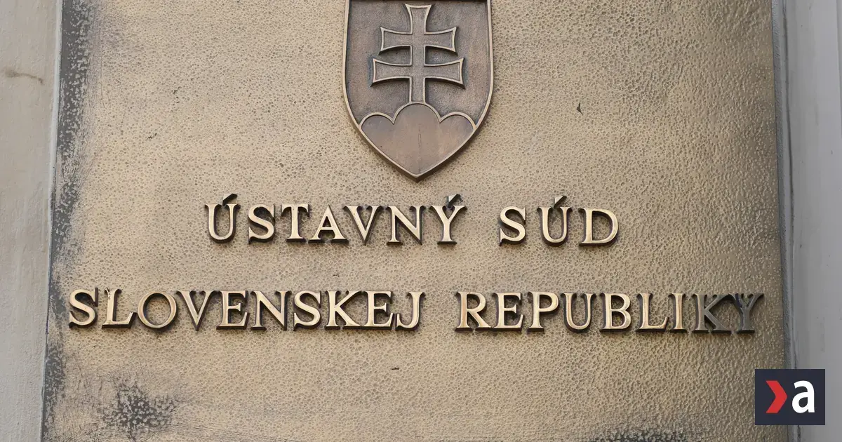 Ústavný súd SR nevyhovel rozšíreniu ochrany pre páry rovnakého pohlavia v zákone o rodine