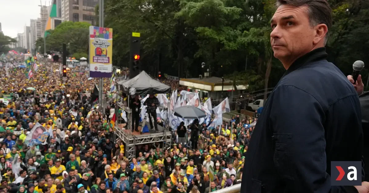 Bolsonaro pred voľbami sľubuje Brazílii návrat medzi svetové veľmoci