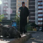 Drony zasiahli Kyjev: obete, bytový dom aj kľúčový most