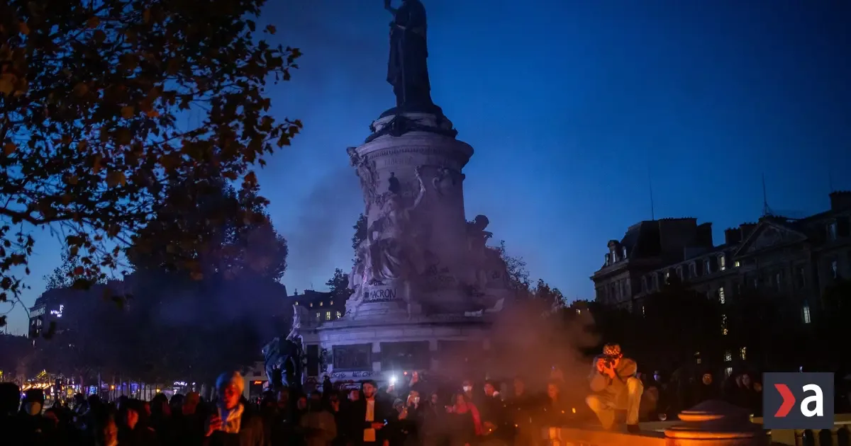 Francúzsko po nepokojoch sprísňuje opatrenia, o zákazoch rozhodnú miestne úrady
