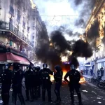 Francúzsky minister vnútra: Polícia počas protestov stratila kontrolu
