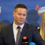 Jaroslav Polaček končí ako košický primátor. Ladislav Lörinc vedie a prijíma gratulácie