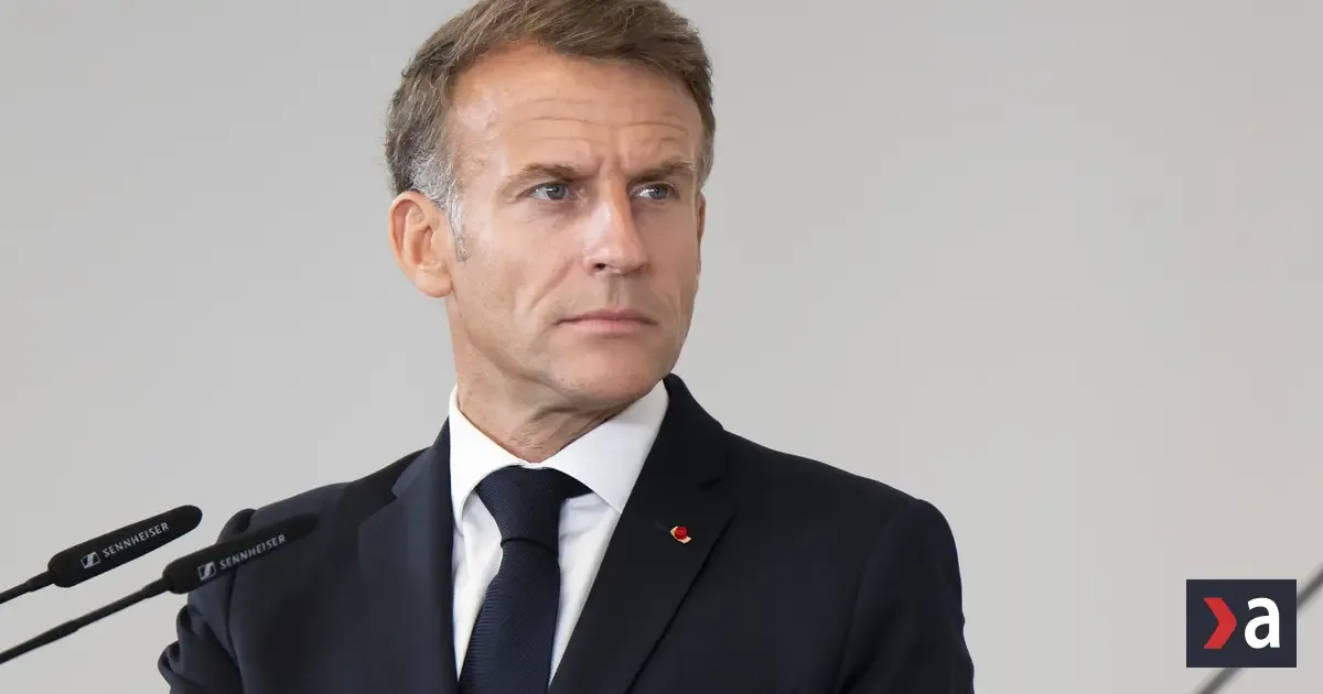 Macron neprijal demisiu ministra vnútra, po protestoch hovorí o vážnych zlyhaniach